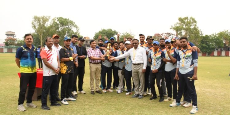 जोरदार लेपर्ड्स ने जीती डिवीजनल चैंपियंस लीग की विजेता ट्राफी