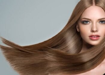 बिना पार्लर जाये घर पर कैसे करें Hair Smoothening? जाने ये आसान तरीका