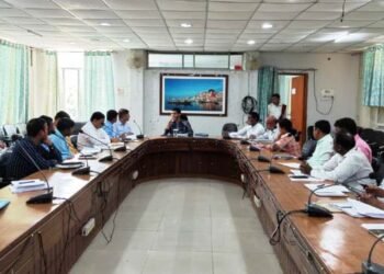 नगर निगम में सम्मिलित गांवों के कार्य कराएं पूर्ण: CDO