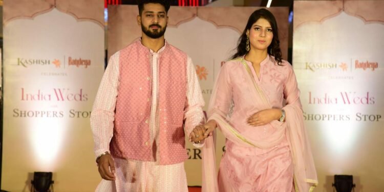 शॉपर्स स्टॉप ने आयोजित किया ग्लैमरस फैशन शो