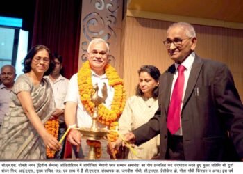 आईएससी एवं आईसीएसई बोर्ड परीक्षा में सीएमएस के टॉपर छात्रों ने निकाला विक्ट्री मार्च