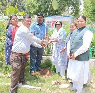 पृथ्वीराज चौहान की जयंती पर पुलिस कमिश्नरेट लखनऊ में रोपे गये पौधे