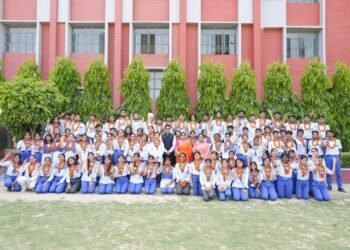 लखनऊ पब्लिक स्कूल्स एण्ड कॉलेजेज के मेधावी चमके