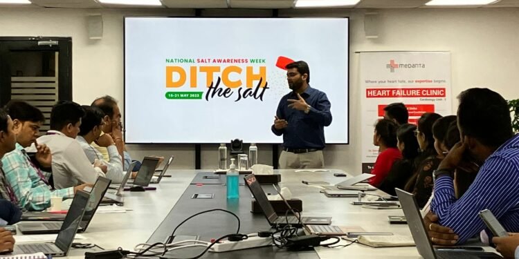 लखनऊ के चौधरी चरण सिंह एयरपोर्ट पर उच्च रक्तचाप जागरूकता कार्यक्रम आयोजित