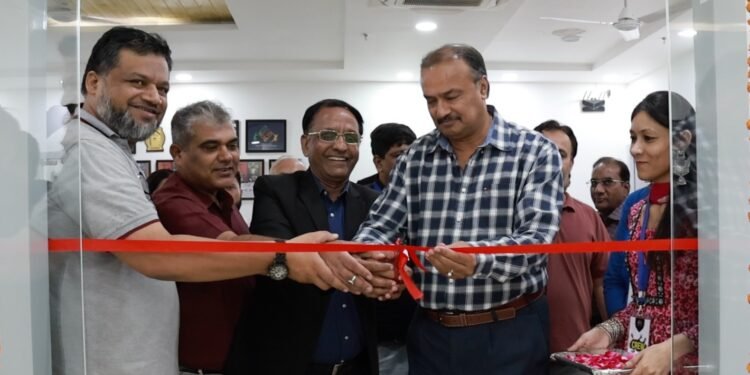 भीषण गर्मी के बीच नौकरियों की बरसात में जमकर झूमा युवा