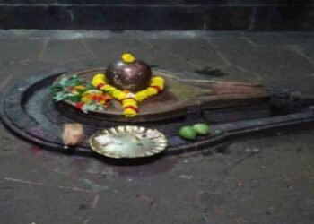 आखिर भगवान शिव की अर्ध परिक्रमा ही क्यूं? जाने शिवलिंग की परिक्रमा से जुड़े कुछ तत्थ