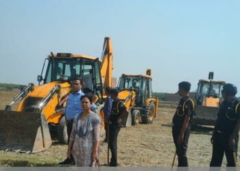 सरोजनी नगर तहसील अन्तर्गत नगर निगम ने  लगभग 58 करोड़ की भूमि कब्ज़ा मुक्त कराया