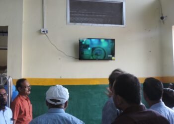 लॉन्ड्री में कपड़े धोने की क्षमता 9 से बढ़कर 16 टन प्रतिदिन हो जाएगी: डीआरएम आदित्य कुमार