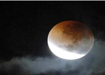 आखिर चंद्र ग्रहण पूर्णिमा के दिन ही क्यों लगता हैं?