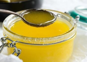 आयुर्वेद के अनुसार गाय के घी का सेवन करने से रहती है ये 5 परेशानियां