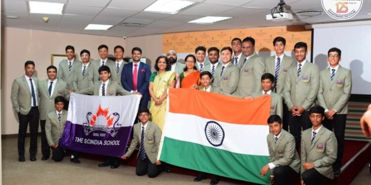 साउथ अफ्रीका में आयोजित 7 मैच की सीरीज को जीतकर लखनऊ लौटे अनुज शुक्ला ने साझा किए अनुभव