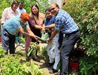 विश्व पर्यावरण दिवस पर निकाय निदेशक नेहा शर्मा ने रोपा पौधा