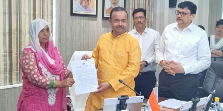 प्रदेश के सहकारिता मंत्री ने किया इम्प्लाई अटेन्डेन्स एप्लीकेशन मोबाइल ऐप का शुभारम्भ