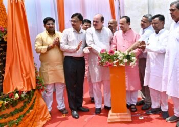 सहकारिता मंत्री ने उ.प्र. कोआपरेटिव बैंक मुख्यालय में नवनिर्मित डीसीबी कैडर अथॉरिटी कार्यालय एवं डाटा सेंटर का किया शुभारंभ