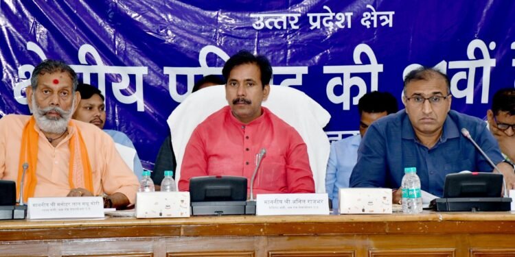 श्रमिकों के इलाज हेतु कर्मचारी राज्य बीमा अस्पतालों में बेहतर सुविधाएं उपलब्ध हों: अनिल राजभर