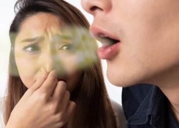 ओरल हेल्थ का रखना है ख्याल तो इन 6 आयुर्वेदिक हर्ब्स का करें इस्तेमाल