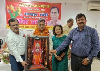 चारबाग स्टेशन पर आरके पांडेय का हुआ स्वागत