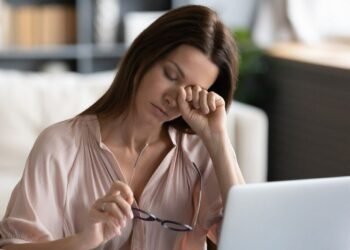 गर्मी में शरीर में होने वाली थकान और आलस को दूर करने के लिए अपनाएं ये 5 घरेलू आसन उपाय