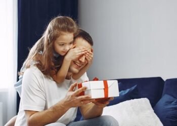 Father’s Day 2023 :इस फादर्स डे अपने पापा को दें ये 4 Special गिफ्ट, हमेशा रहेंगे हेल्दी