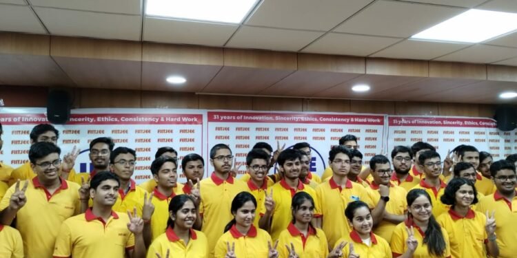 जेईई एडवांस में जसकरन सिंह ने लखनऊ में टॉप किया