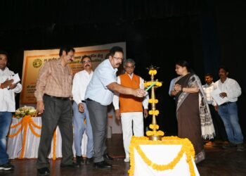 35 करोड़ वृक्षारोपण किए जाने पर विचार-विमर्श कार्य शाला का आयोजन