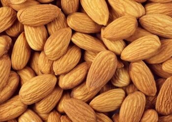 वेट गेन करने के लिए 5 तरीकों से खायें बादाम, जल्द दिखेंगे नतीजे