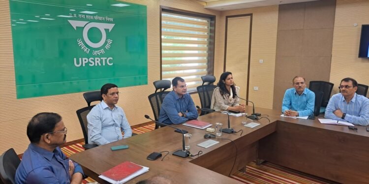 सभी आरएम एवं एआरएम यात्री सुविधाओं को बढ़ाने के लिए राजस्व वृद्धि पर ध्यान दें: एमडी