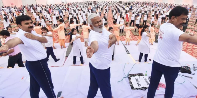 नमामि गंगे एवं ग्रामीण जलापूर्ति विभाग की ओर से गांव-गांव में मनाया गया अंतर्राष्ट्रीय योग दिवस
