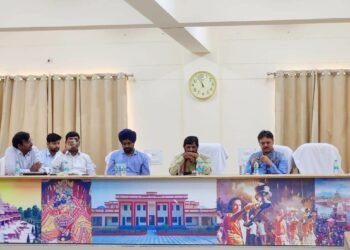 वर्षा जल प्रबंधन को लेकर लखनऊ के सरोजनीनगर तहसील सभागार में बैठक आयोजित