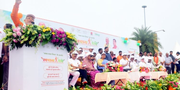 हम सब ने यह ठाना है लखनऊ स्वच्छ बनाना है, यूपी भी इंदौर बनेगा: सुरेश खन्ना