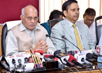 प्रदेश के सभी जनपदों में मोबाइल वेटनरी यूनिट का संचालन: धर्मपाल सिंह