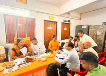 लखनऊ में जन समस्याओं के त्वरित निस्तारण एवं विकास को गति प्रदान करने के उद्देश्य से महापौर ने जोनवार बैठक कर दिए निर्देश