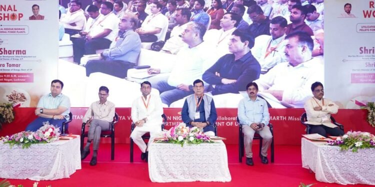 तापीय परियोजनाओं में बायोमास पैलेट्स के प्रयोग से कार्बन उत्सर्जन में आयेगी कमी: ए.के. शर्मा
