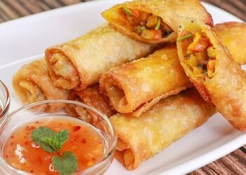 बनाइए बेक्ड नूडल्स स्प्रिंग रोल्स की खास रेसिपी