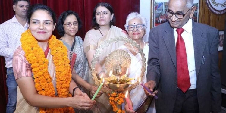 शिक्षकों के सम्मान से ही समाज में रचनात्मक बदलाव आयेगा: डा. रोशन जैकब