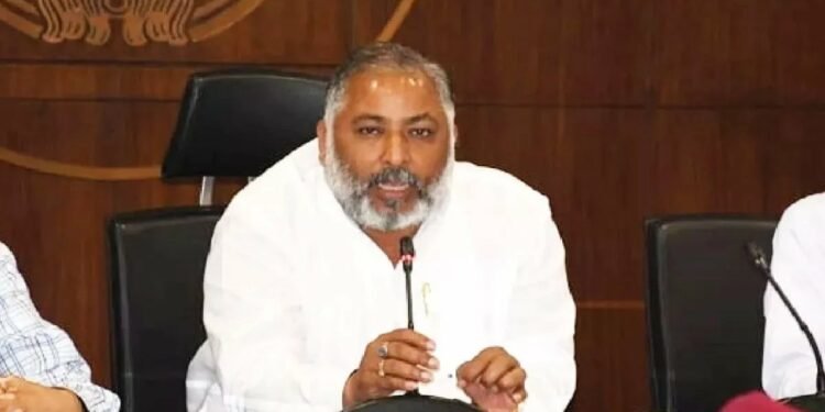 कन्ट्रोल रूम से 24 घण्टे की जायेगी बसों के संचालन की निगरानी व मॉनिटरिंग: दयाशंकर सिंह