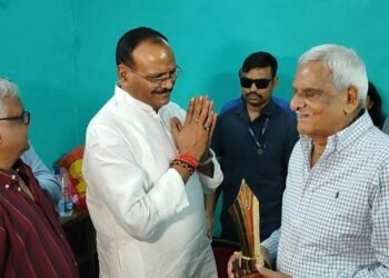 लखनऊ में वरिष्ठ पत्रकार ज्ञानेंद्र शर्मा के जन्मदिवस पर उपमुख्य मंत्री बृजेश पाठक व राज्यसभा सांसद समेत वरिष्ठ पत्रकार रहे शामिल