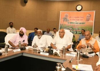 कृषि मंत्री की अध्यक्षता में प्रदेश को 1 ट्रिलियन डॉलर इकोनामी बनाए जाने पर हुआ मंथन
