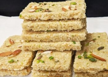 तिल मावा गजक पट्टी रेसिपी