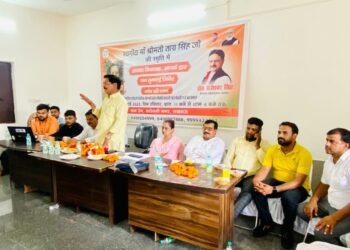 लखनऊ के सरोजनीनगर आपका विधायक आपके द्वार कार्यक्रम के तहत जनसुनवाई व निशुल्क स्वास्थ्य शिविर आयोजित