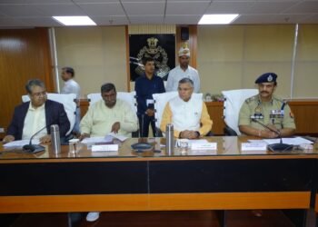 बंदियों द्वारा उत्पादित वस्तुओं की मार्केटिंग के ऊपर ध्यान देना अति महत्वपूर्ण है: कारागार मंत्री धर्मवीर प्रजापति