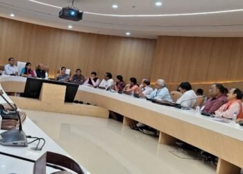 पांच दिवसीय ट्रेनिंग-कम-एक्सपोज़र विजिट पर सूरत एवं अहमदाबाद पहुंचे उत्तर प्रदेश के महापौर और नगर आयुक्त