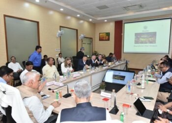 लखनऊ नगर निगम स्मार्ट सिटी में वर्ल्ड बैंक के अधिकारियों ने मुख्य सचिव से की मुलाकात व किया इंटीग्रेटेड कंट्रोल कमांड सेंटर का भ्रमण