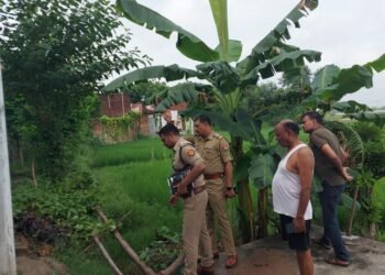 लखनऊ गोसाईंगंज थाना क्षेत्र की घटना भाजपा नेता के घर लाखों की चोरी, घर के पीछे के दरवाजे का ताला तोड़कर भागे चोर