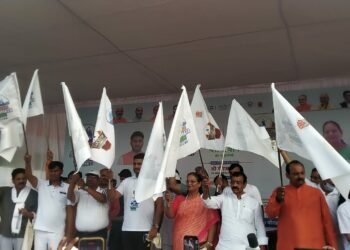 lucknow: लखनऊ महापौर ने प्रधानमंत्री के जन्मदिवस के उपलक्ष्य में स्वच्छता दिवस के रूप में शुरू किया महाअभियान