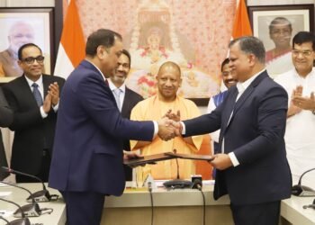 lucknow: दुनिया की अग्रणी वाणिज्यिक वाहन निमार्ता कम्पनी अशोक लीलैंड लि0 प्रदेश में इलेक्ट्रिक बस निर्माण की इकाई लगाएगी: मुख्यमंत्री