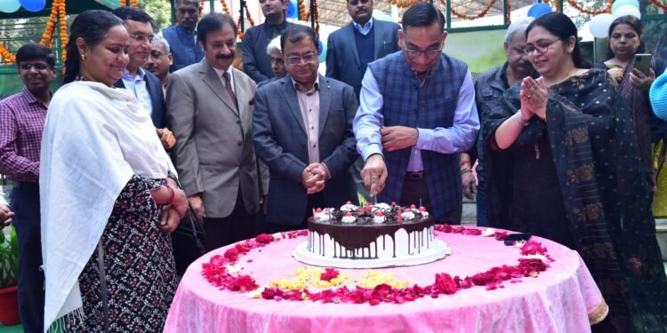 up: लखनऊ चिड़ियाघर का102वाँ स्थापना दिवस धूम-धाम से मनाया गया