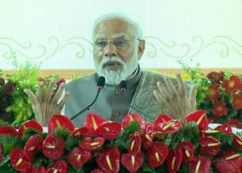 Sankalp Yatra: ’25 वर्षों में भारत बनेगा विकसित वटवृक्ष’ वाराणसी में बोले पीएम मोदी