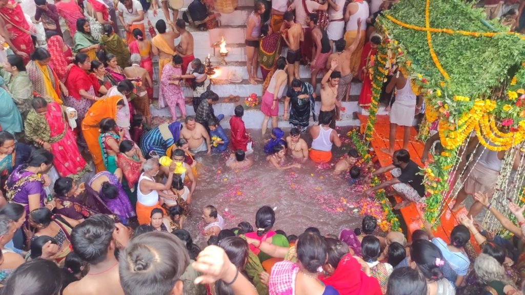 Maniakrnika Kund