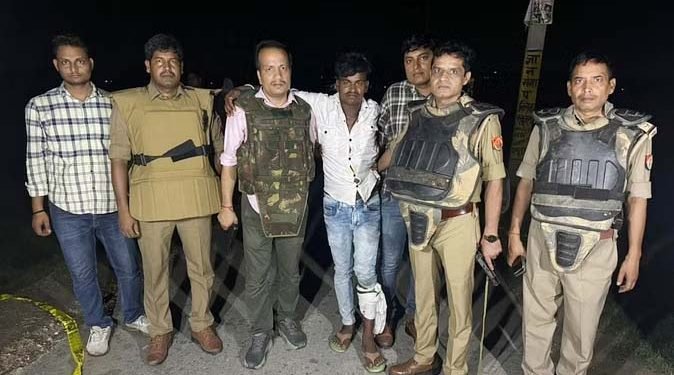 Varanasi: वाराणसी में पुलिस और बदमाशों की मुठभेड़, एक को लगी गोली, घायल समेत दो गिरफ्तार